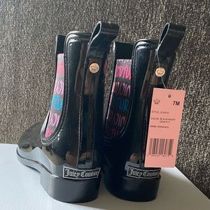 Juicy Couture Black Graffiti Romance Heart Chelsea Waterproof Rubber Rain Boots